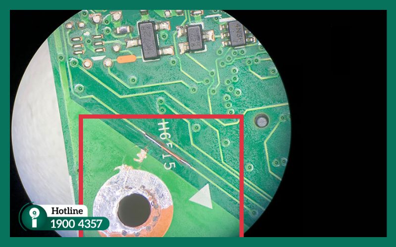 Tác hại của nước muối và nước ngọt đối với bo mạch laptop