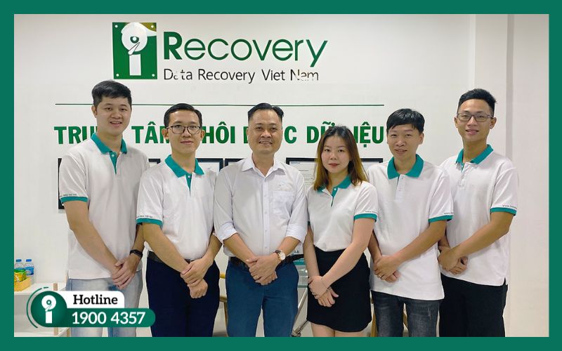 Đội ngũ kỹ thuật tay nghề cao tại iRecovery