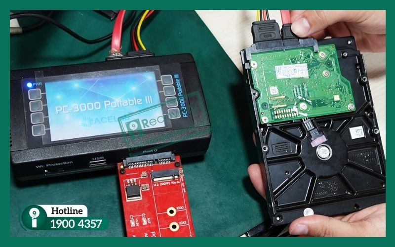 Khôi phục dữ liệu bằng PC-3000 Portable