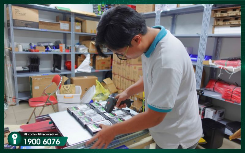 Expert data erasure services utilizing international software standards